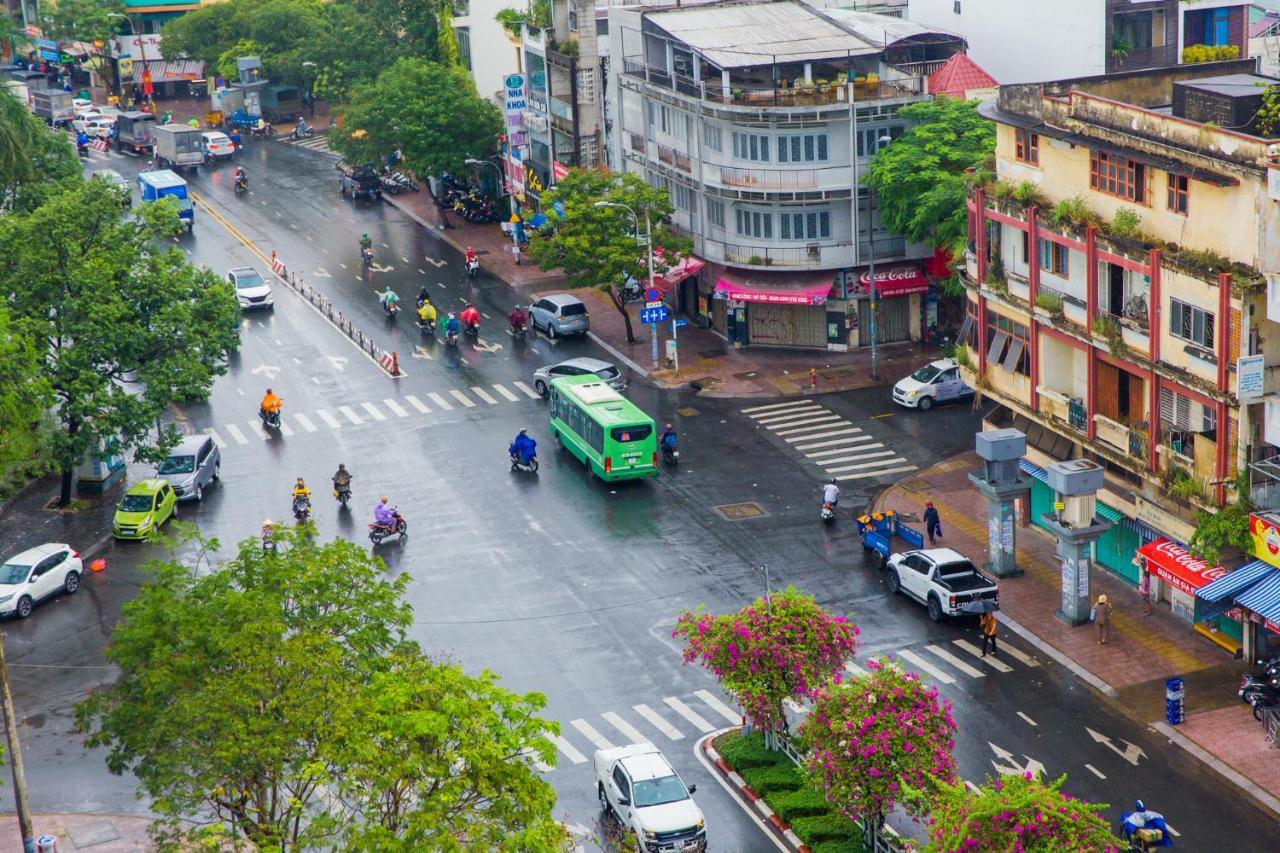 Hotel Kally Saigon โฮจิมินห์ซิตี้ ภายนอก รูปภาพ